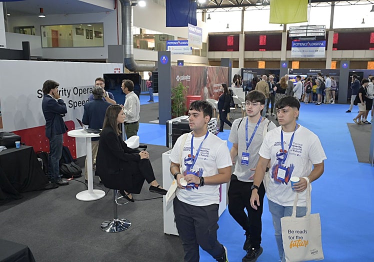 Emilio Pocostales, José Luis Gómez y Juan Manuel Granjo.