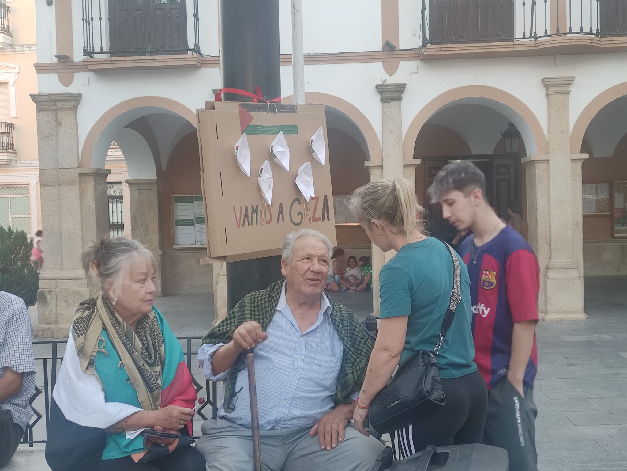 Protesta en Montijo por la detención de la Flotilla