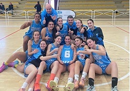 Plantilla del año pasado del BB Baloncesto Badajoz.