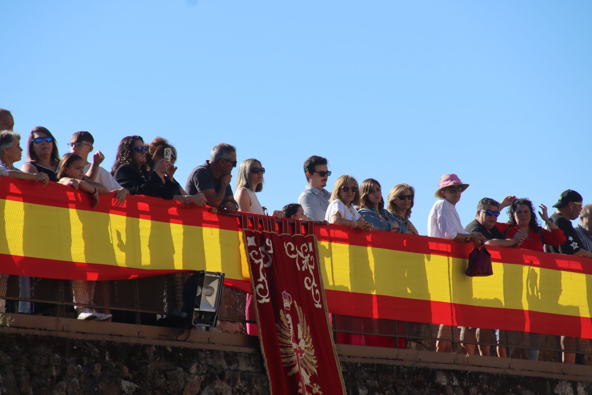 Fotos | Las mejores imágenes de la jura de bandera civil en Plasencia