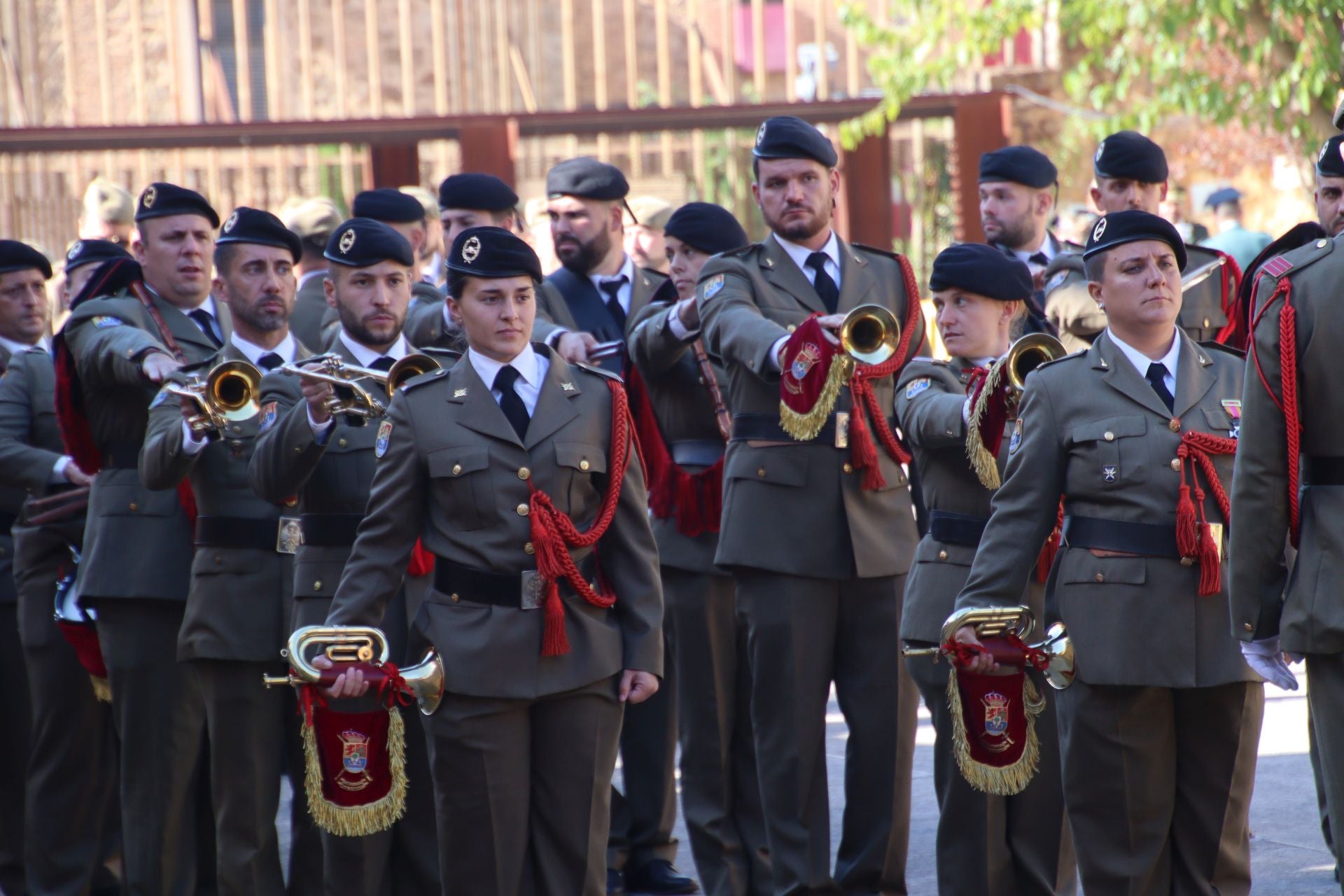 Fotos | Las mejores imágenes de la jura de bandera civil en Plasencia
