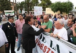 Una anomalía en política