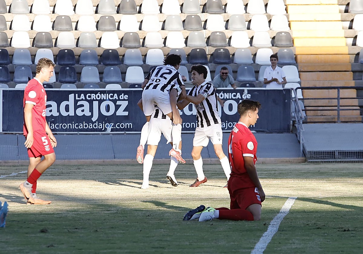 El Badajoz no volverá a celebrar sus goles en el Nuevo Vivero hasta noviembre.