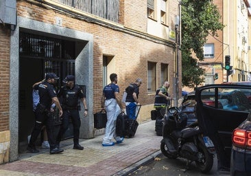 Así se han llevando a cabo los registros relacionados con la funcionaria asesinada en Badajoz