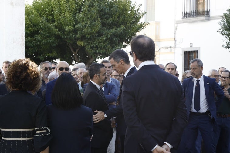 Vecinos, ministros, empresarios y sindicalistas en la despedida