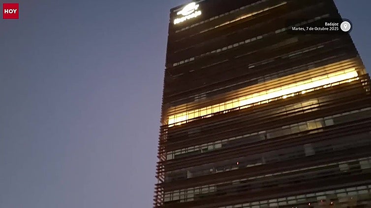 Nuevo letrero luminoso de Ibercaja