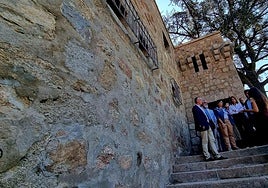 Las autoridades han conocido martes las actuaciones llevadas a cabo en el Parador de Jarandilla de la Vera.