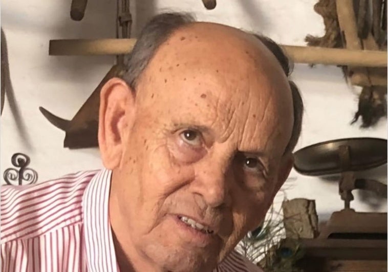 El colegio Salesianos de Badajoz despide a su profesor Magdaleno Becerra