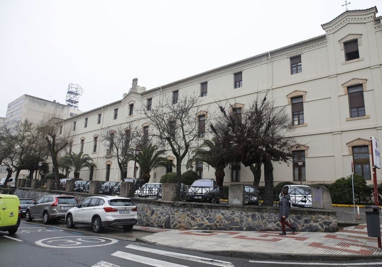 Ocho empresas optan a diseñar la reforma del antiguo Hospital Provincial de Cáceres