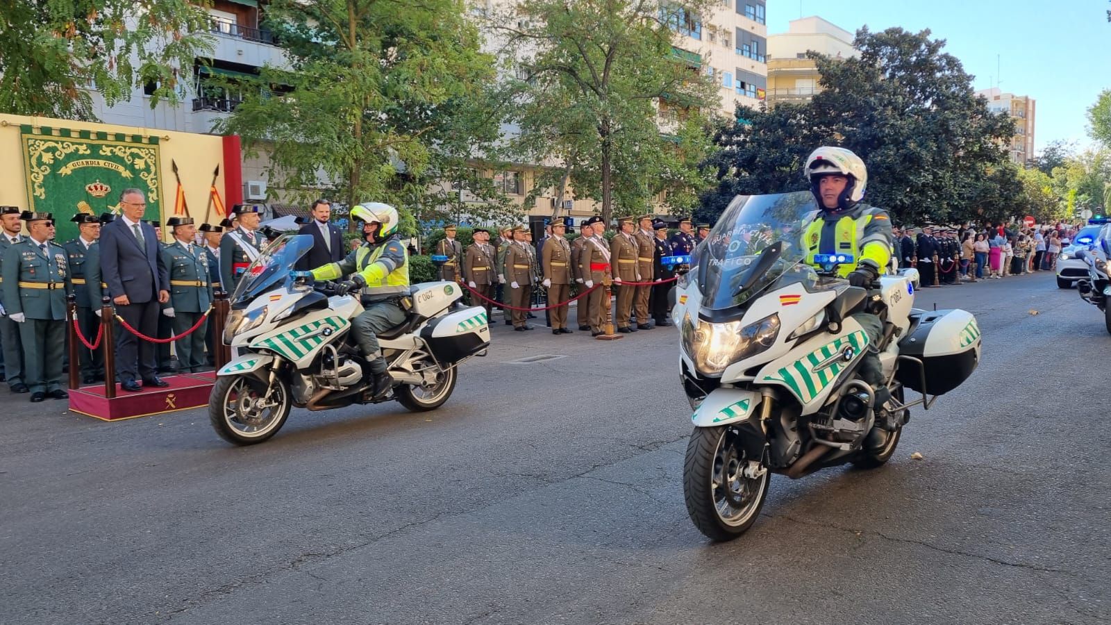 Fotos | Celebración del Día del Pilar en la Comandacia de la Guardia Civil en Badajoz