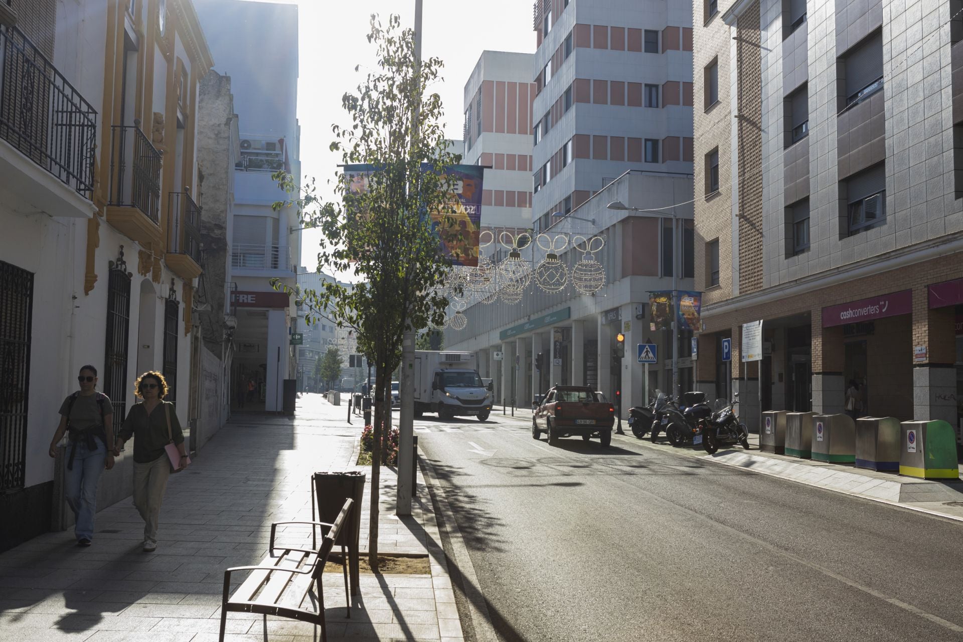 Motivos navideños en la avenida Juan Carlos I. 