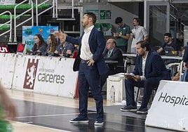 Jacinto Carbajal, contrariado en el partido ante la Cultural.