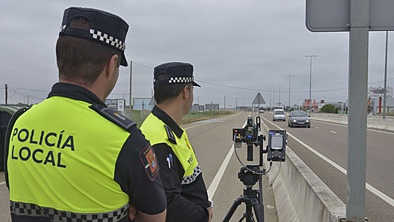 A escena de nuevo un radar móvil de Mérida, que se colocará en diversas zonas desde esta semana