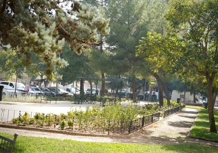 Finaliza el ajardinamiento del parque Ángel Quintanilla de Badajoz