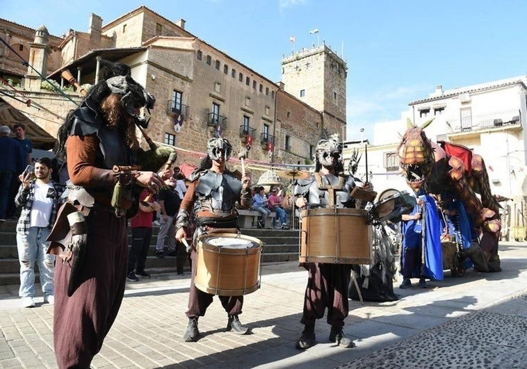 La feria del mercado medieval de Plasencia tendrá más de sesenta puestos