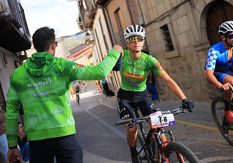 María Reyes Murillo venció en la etapa reina de la Picota Bike Race.