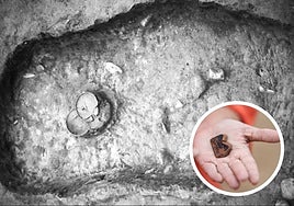 Imagen de una tumba en la necrópolis tartésica de Medellín, y, en detalle, uno de los fragmentos cerámicos hallados en la última campaña de excavación.