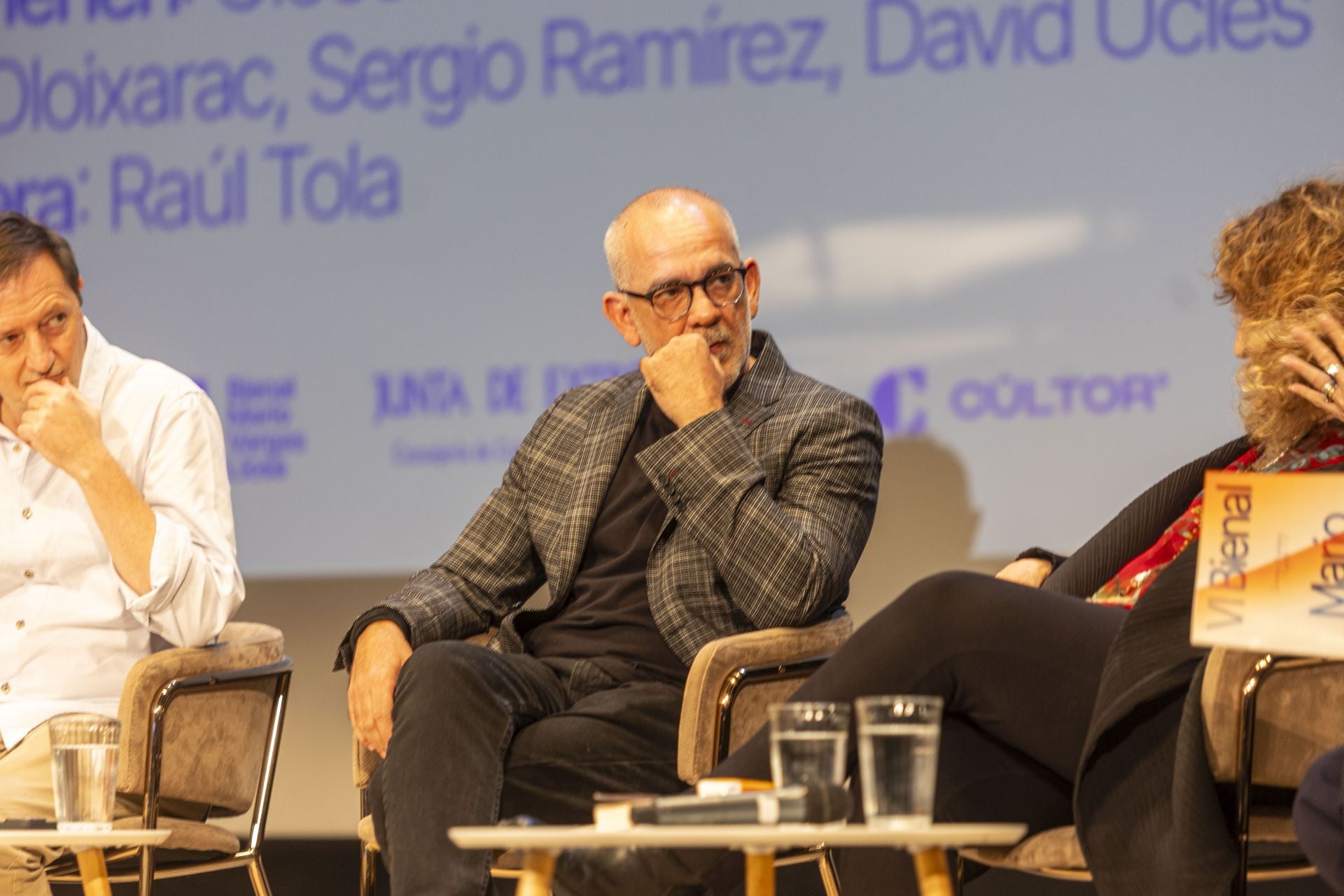 Gustavo Faveróne es uno de los seis finalistas al premio de la Bienal Vargas Llosa.