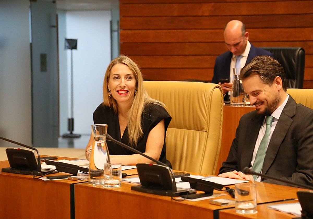 En directo: intervenciones en el pleno de la Asamblea de Extremadura.