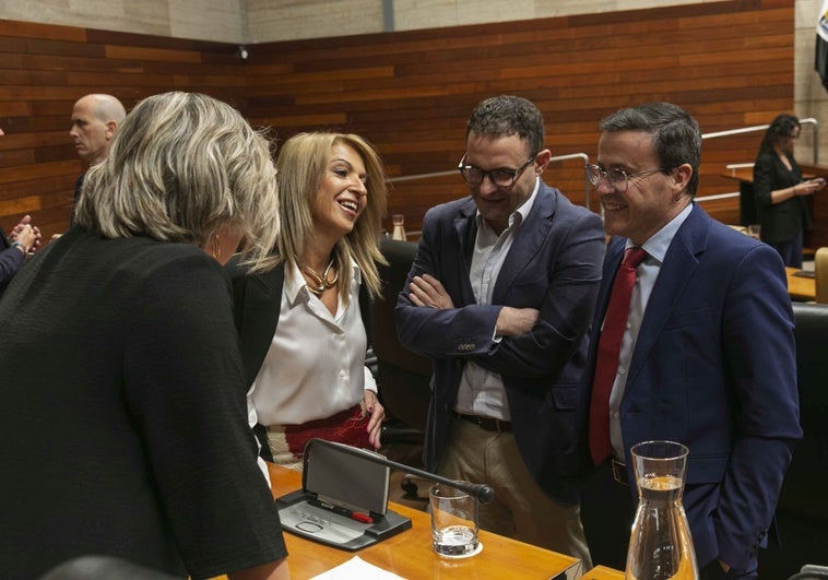 La oposición en bloque tumba la reforma reglamentaria del PP para reiniciar la legislatura