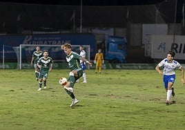 El césped del Príncipe Felipe se resintió en su estreno ante el Tenerife.