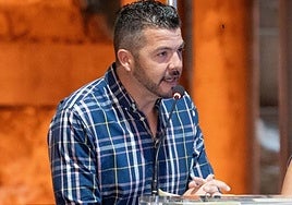 Paco Vadillo, en la presentación de unos Premios Cofrade en Mérida.