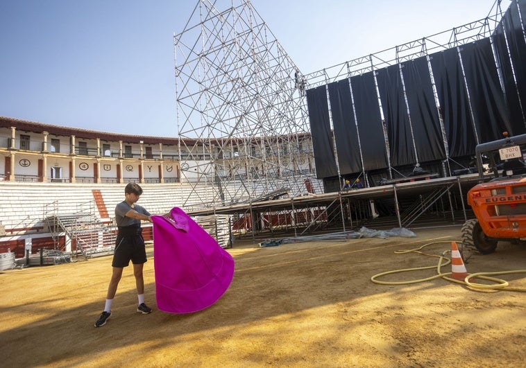 La Plaza de Toros de Cáceres se abre a un nuevo uso: acogerá un campeonato de hamburguesas