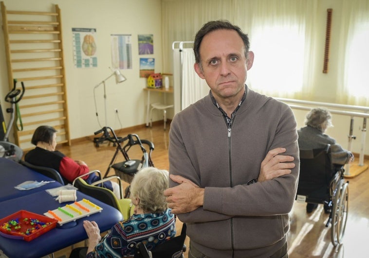 «Defendemos que cualquier residencia pueda adquirir la medicación en la farmacia que quiera»