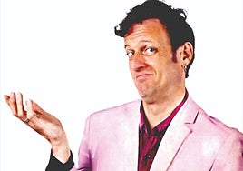 Edu Soto lleva su espectáculo 'Más vale solo que ciento volando Revolution' a Plasencia