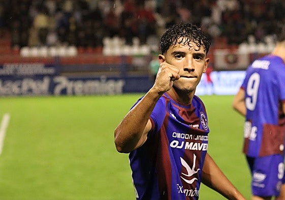 Usama celebra el pase a la siguiente ronda de la Copa.