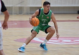 Albert Lafuente estuvo muy acertado en la dirección del juego del Cáceres ante el Jaén.