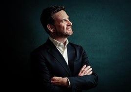 Álvaro Albiach dirige a David Barona y a la Orquesta de Extremadura en su concierto en Badajoz y Plasencia