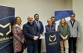 Integrantes de Liberales en la nueva sede del grupo independiente.
