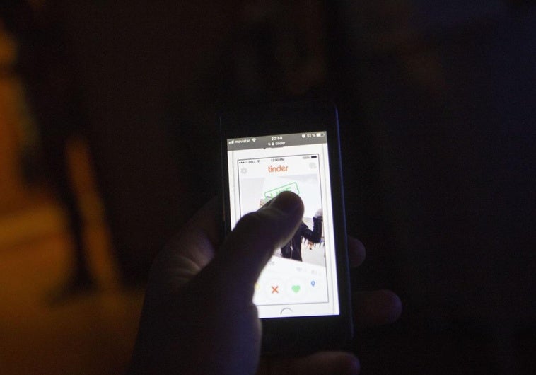 Estafa del gigoló: detenido en una cafetería de Almendralejo antes de una cita