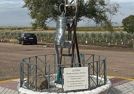 Escultura contra el bullying en honor a Sandra Peña