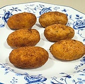 Croquetas suaves, cremosas y con todo el sabor del cocido, una deliciosa forma de aprovechar sus restos