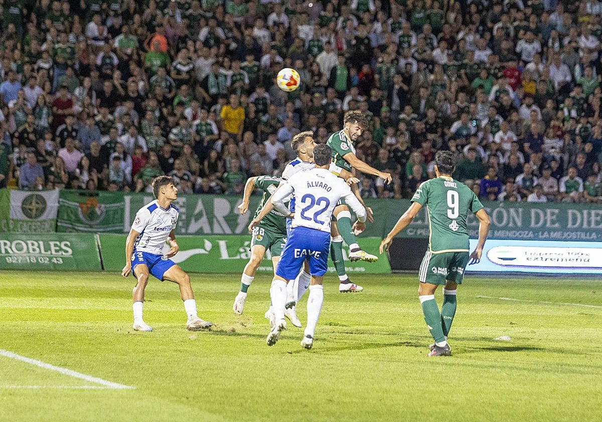 Acción del duelo ante el Tenerife en el Príncipe Felipe.