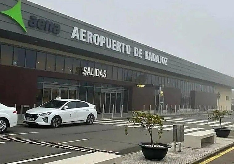 Badajoz capta vuelos del Web Summit ante el atasco del aeropuerto de Lisboa