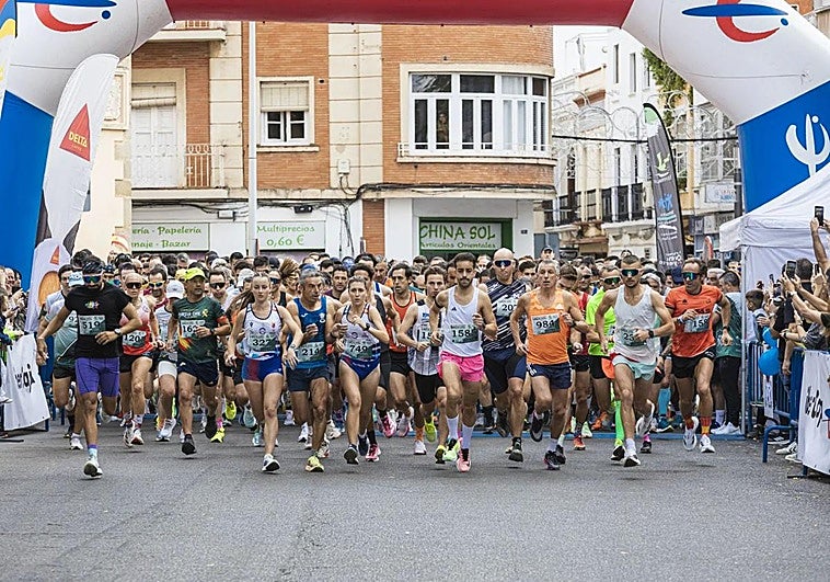 Badajoz ayuda mientras corre