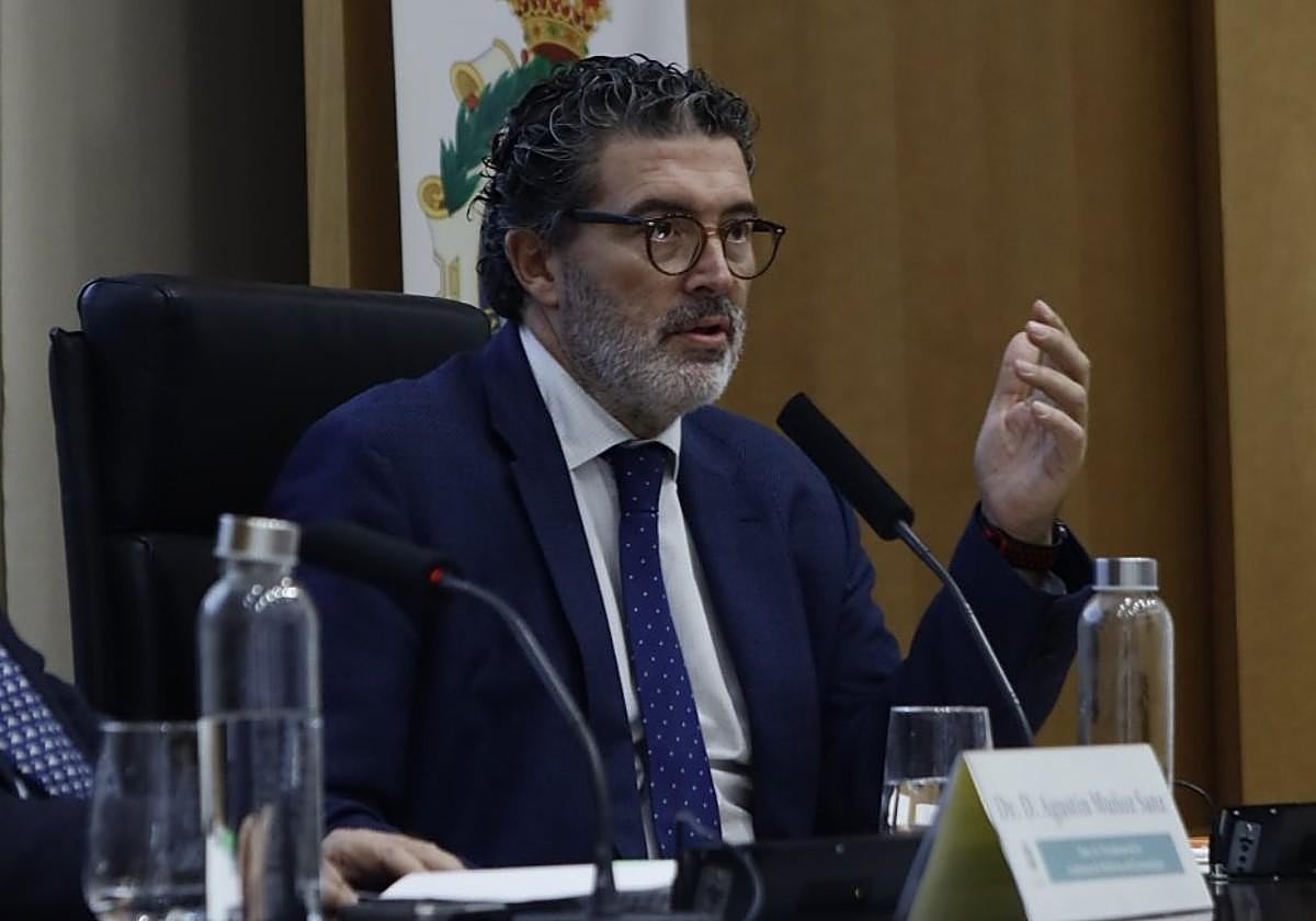 Julián Quirós analiza las amenazas del periodismo