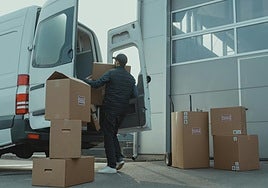 Pérdidas de paquetes, entregas en mal estado o en sitios no autorizados: OCU aclara cómo reclamar