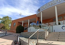 Imagen de archivo del tanatorio San Pedro de Alcántara el pasado miércoles 24 de septiembre cuando se celebró el funeral de Jonathan Espinoza.