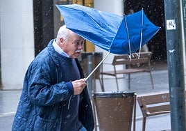 Fotos | El paso de la borrasca Claudia por Badajoz, en imágenes