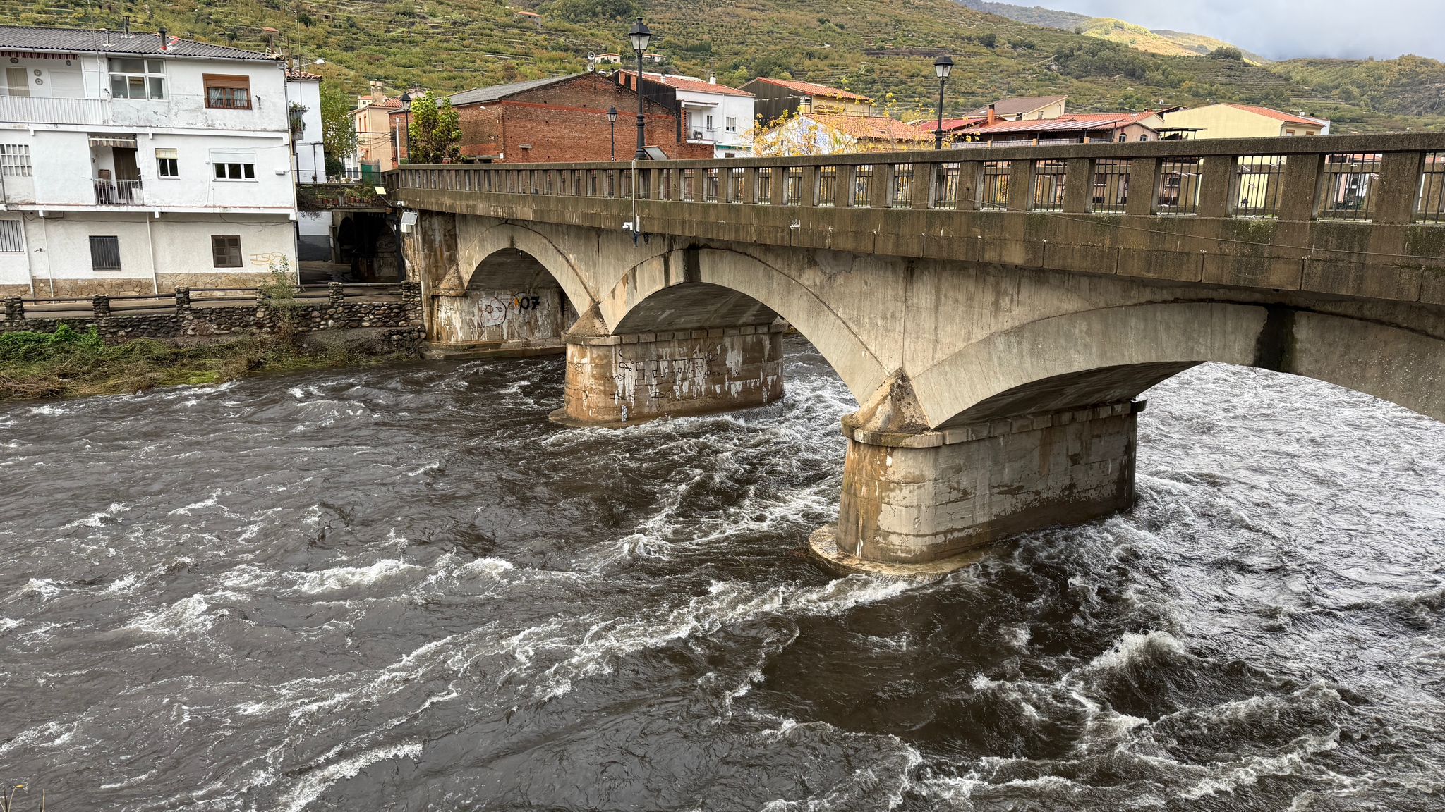 Fotos | Crecida del río Jerte a su paso por Navaconcejo