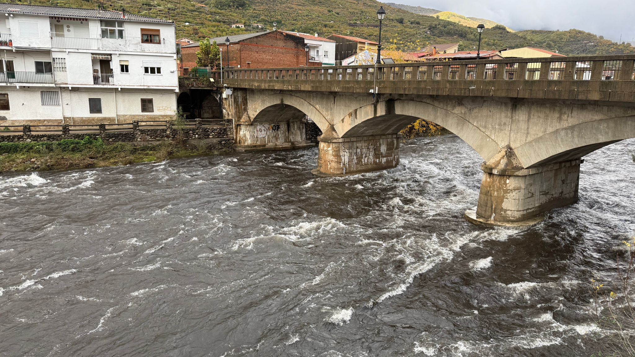 Fotos | Crecida del río Jerte a su paso por Navaconcejo