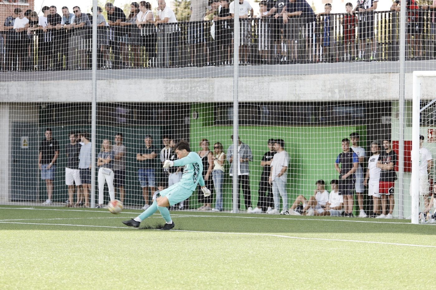 El Badajoz ya iba perdiendo al descanso por 0-3.