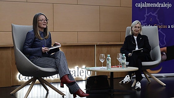 Rosa Díez en Badajoz: «La división entre españoles que existe hoy empezó con Zapatero»