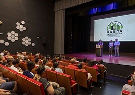 Sorteo el pasado verano de un centenar de vivendas en el Junquillo dentro del plan Habita Extremadura.