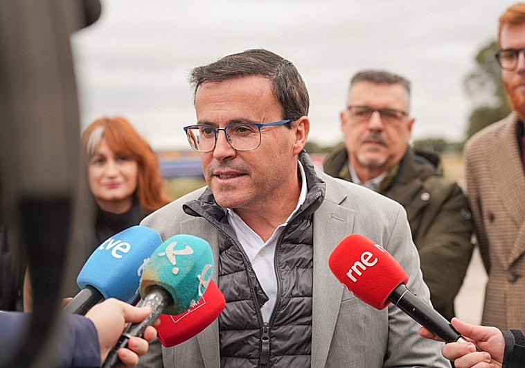 Gallardo denuncia que Guardiola «ha paralizado» los proyectos industriales en marcha