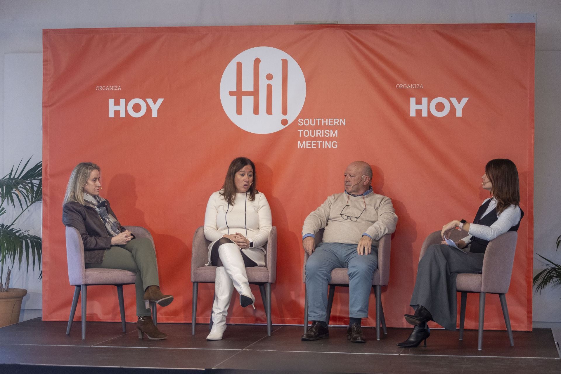 Fotos| Así ha sido el encuentro sobre turismo